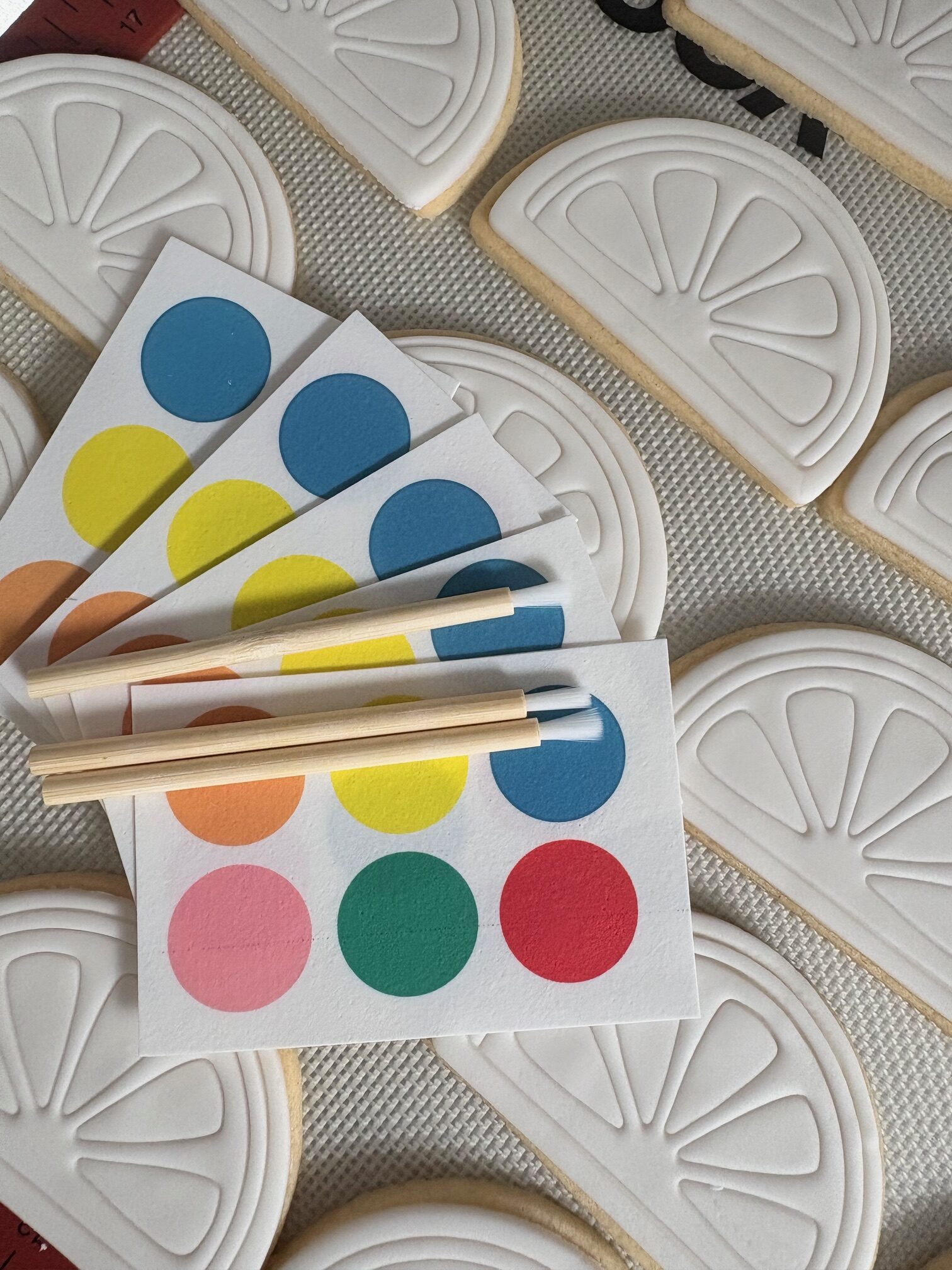 biscuit decorating activity for team away days