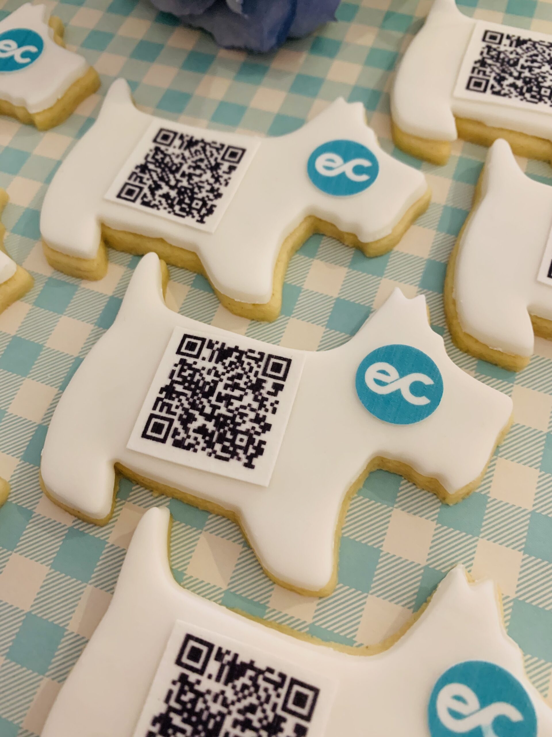 edible QR code biscuits