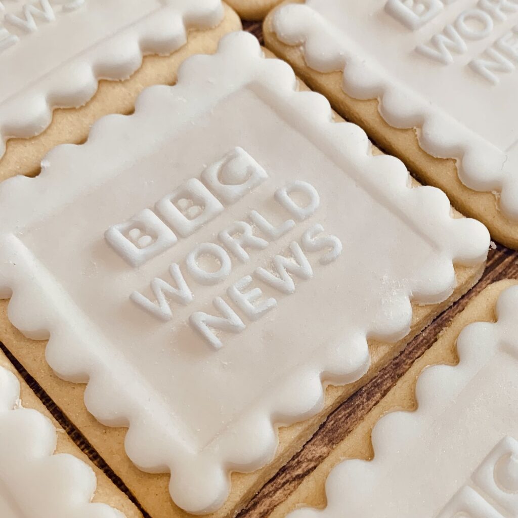 custom logo biscuits uk