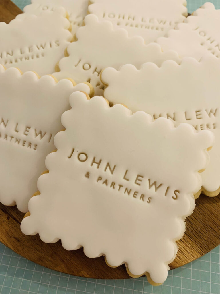 logo biscuits